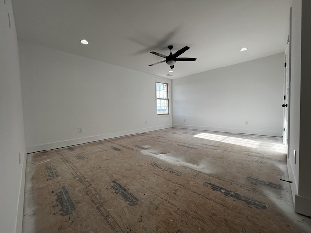 empty room featuring ceiling fan