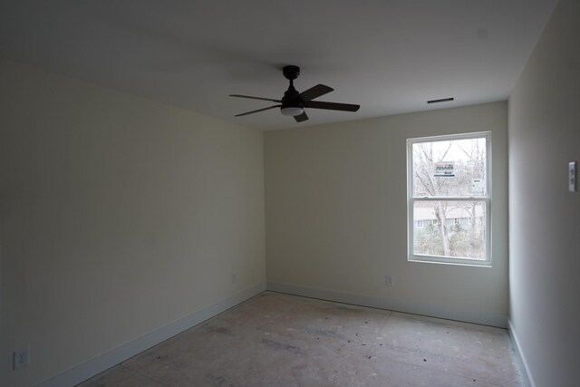 unfurnished room with ceiling fan