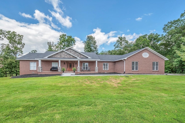 view of front of property with a front lawn