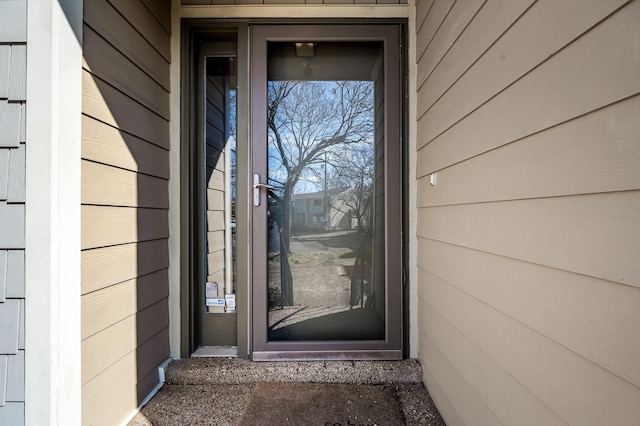 view of property entrance