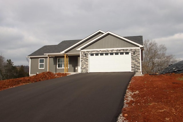 view of front facade with a garage