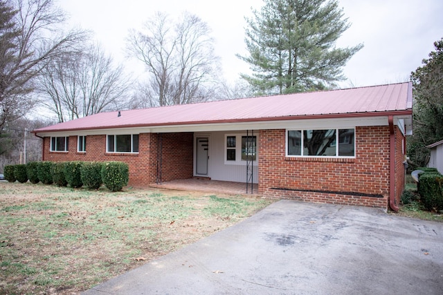 101 Lakeshore Dr, Mcminnville, TN 37110 - photo 2