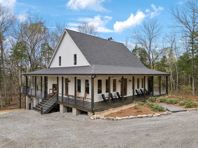 farmhouse-style home featuring a porch