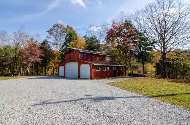 exterior space featuring a yard