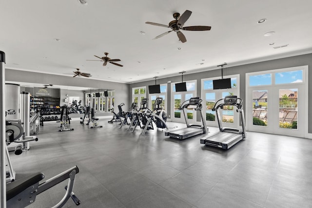 exercise room featuring ceiling fan