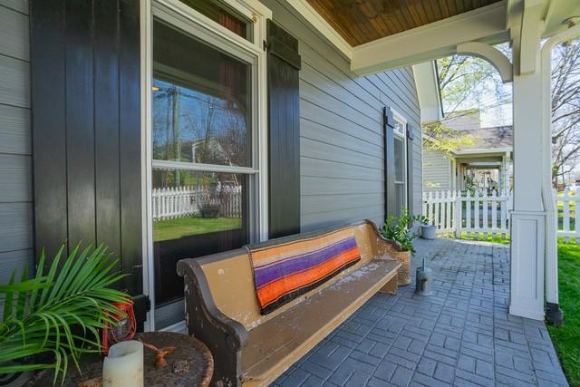 view of patio featuring covered porch