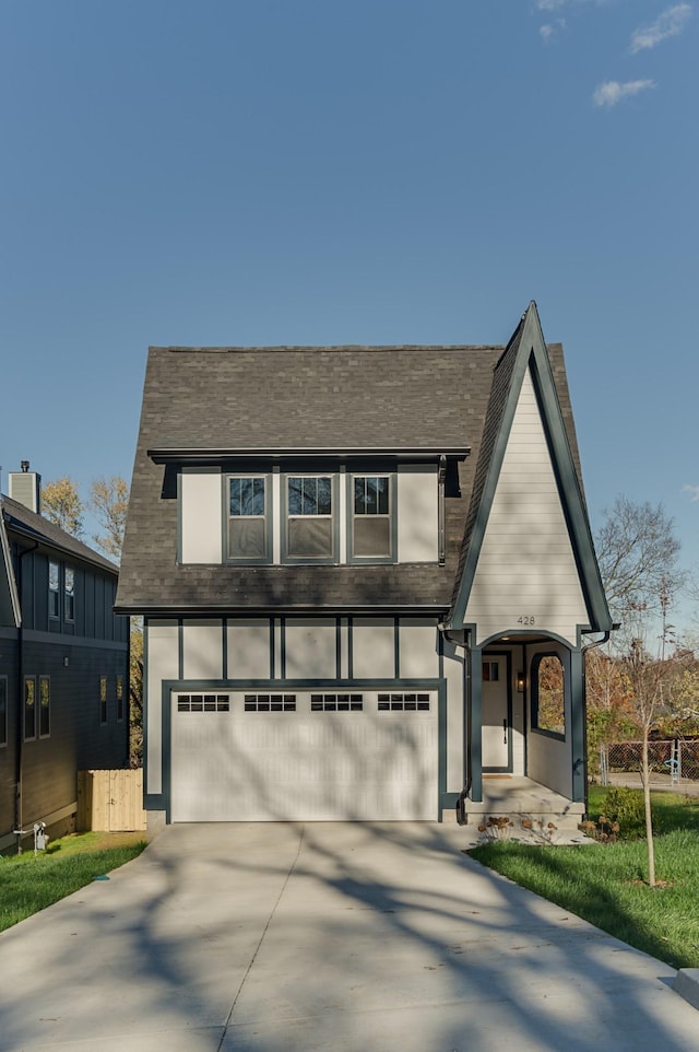 view of front of property featuring a garage