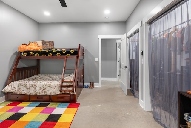 bedroom with ceiling fan