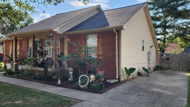 view of front of house