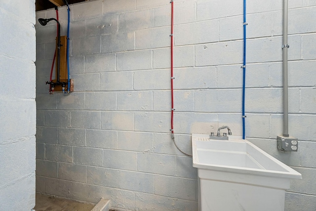 bathroom with sink