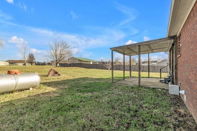 view of yard with a patio