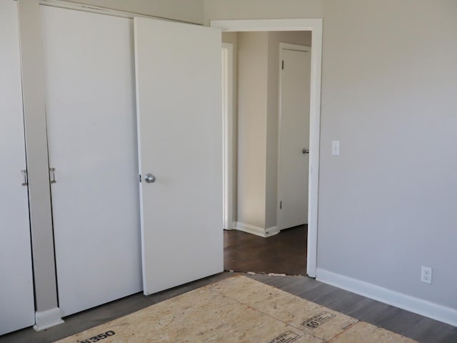 unfurnished bedroom featuring a closet