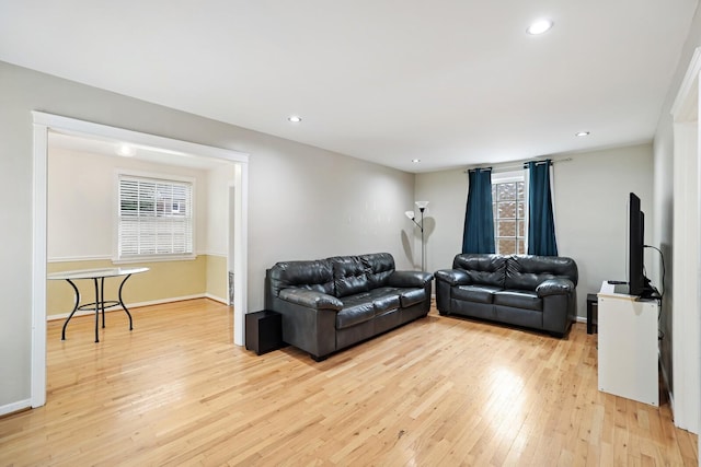 3417 Pleasant Valley Rd, Nashville, TN 37204 - living room featuring light wood-type flooring