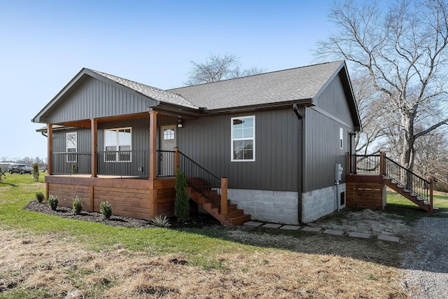 view of front of home with covered porch