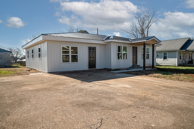 301 Simpson St, Lawrenceburg, TN 38464 - photo 3