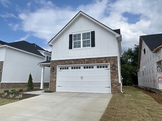 view of front facade with a garage