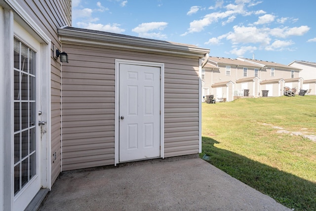 view of outdoor structure with a yard