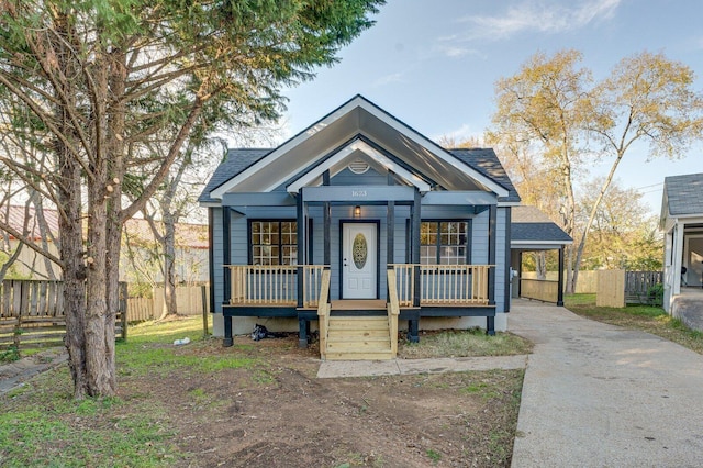 view of front facade featuring a porch