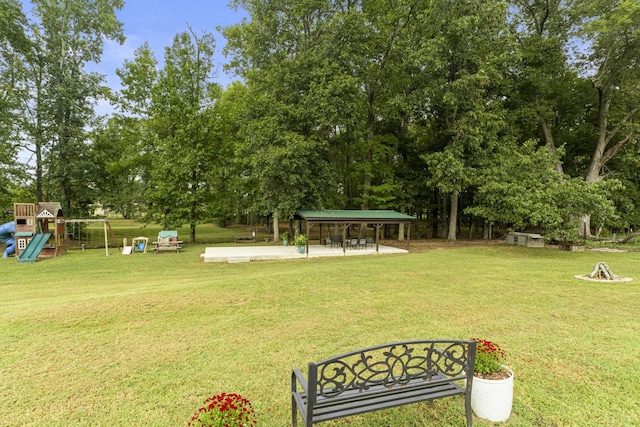 view of yard featuring a playground