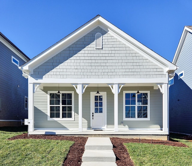 view of front facade with covered porch