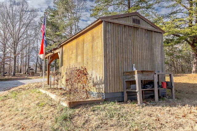 view of outdoor structure