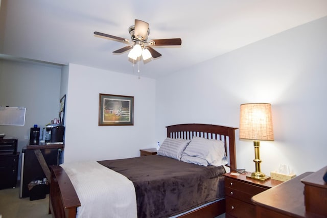 bedroom featuring carpet floors and ceiling fan