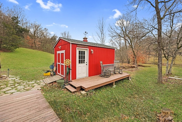 view of outdoor structure with a yard