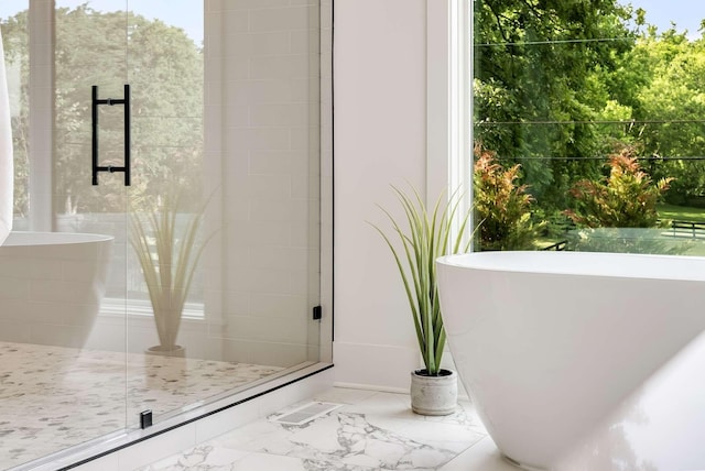 bathroom featuring a bathtub