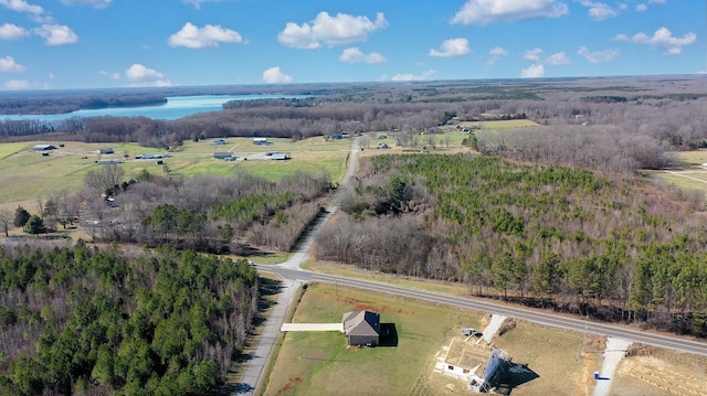 bird's eye view featuring a rural view and a water view