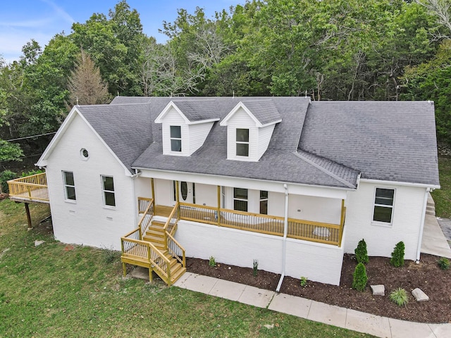 view of front of house with a front yard