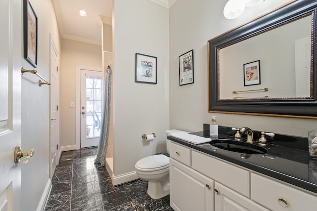 bathroom featuring crown molding, vanity, toilet, and a shower with curtain