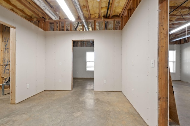 empty room featuring concrete floors