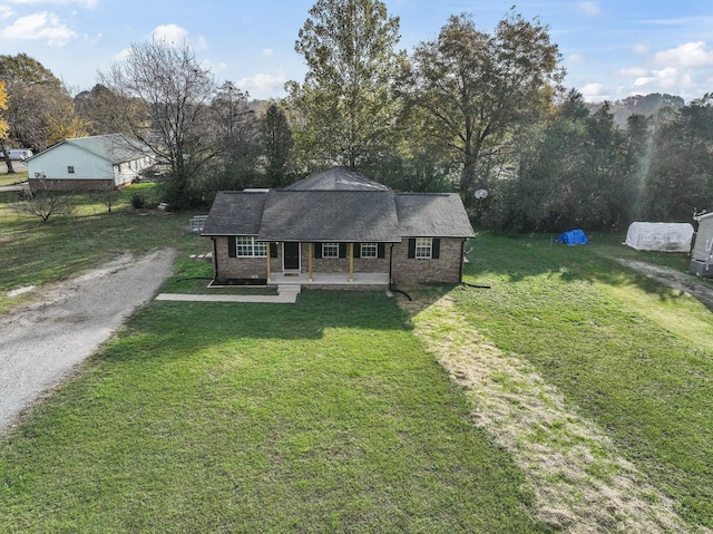 view of front facade with a front lawn