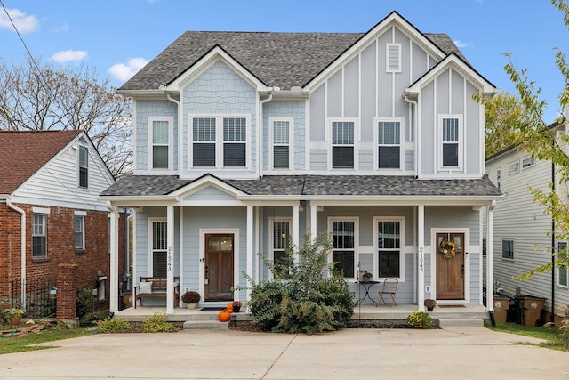 view of front of property featuring a porch