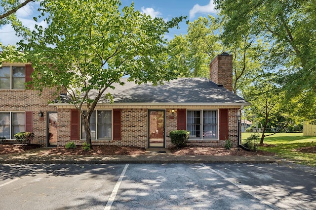 view of front of house