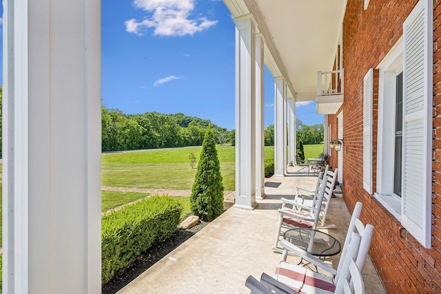 view of patio / terrace with covered porch