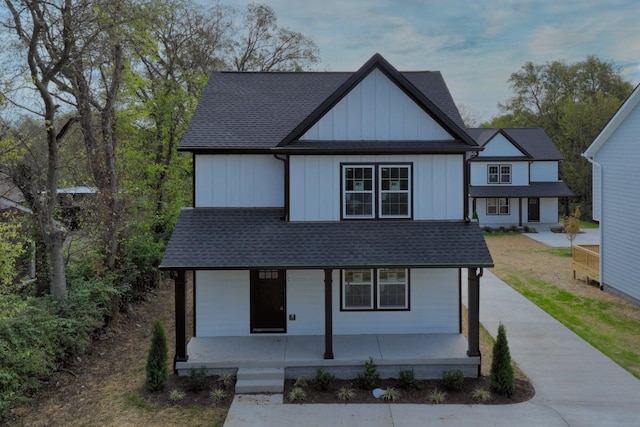 view of front of home with covered porch