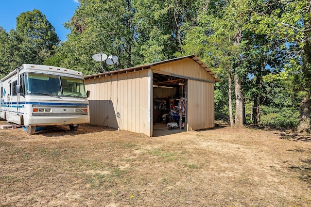 view of outbuilding