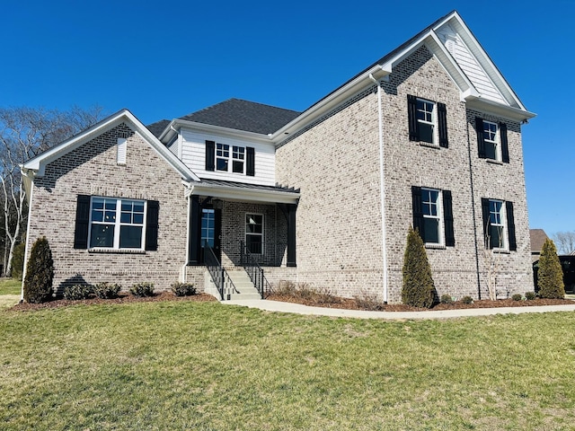 craftsman-style home with a front lawn and a porch