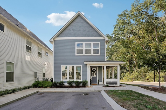 view of front of home featuring a porch