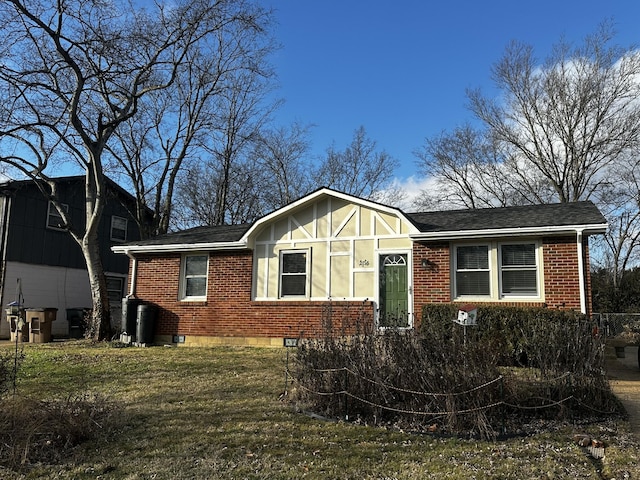 view of front of home with a front yard