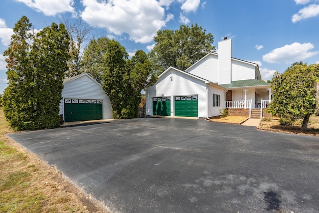 view of front of property with covered porch