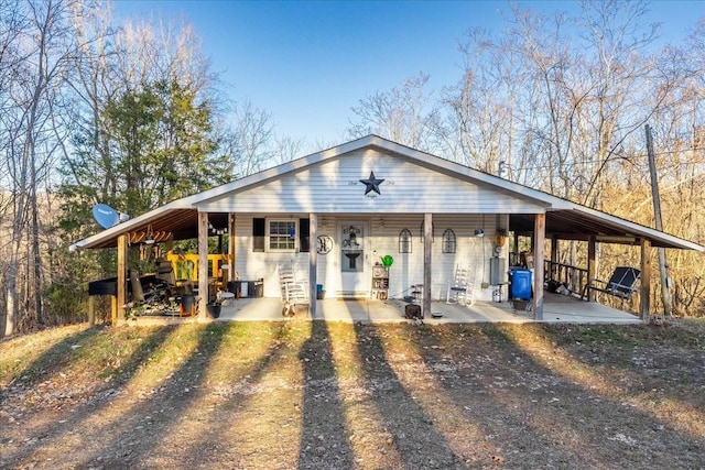 view of front of property