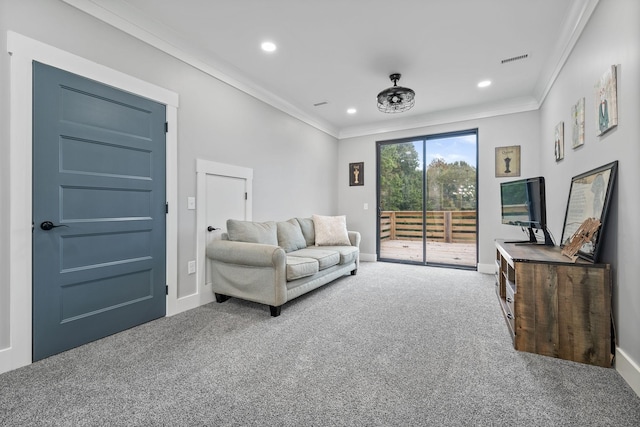 living room featuring carpet flooring and crown molding