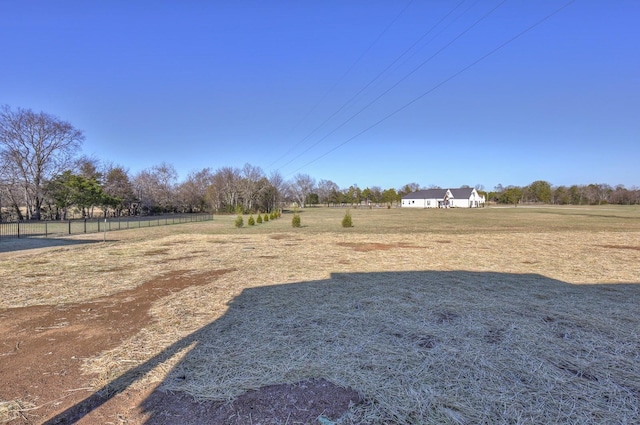 view of yard featuring a rural view