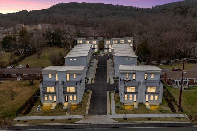 view of aerial view at dusk