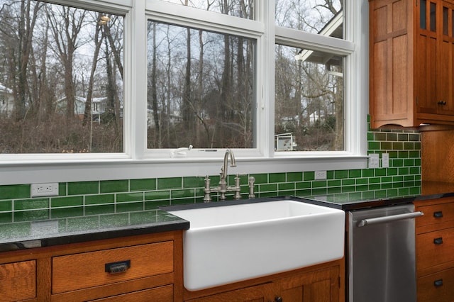 bathroom with sink