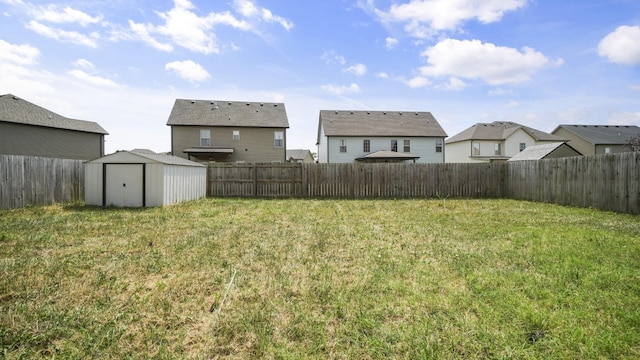 view of yard with a shed