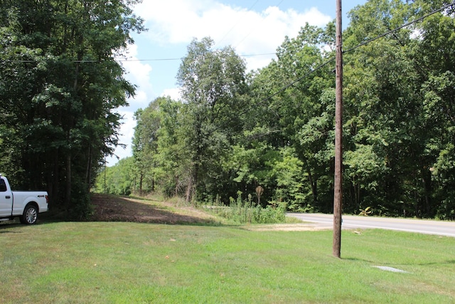 Listing photo 2 for 1232 W Point Rd, Lawrenceburg TN 38464