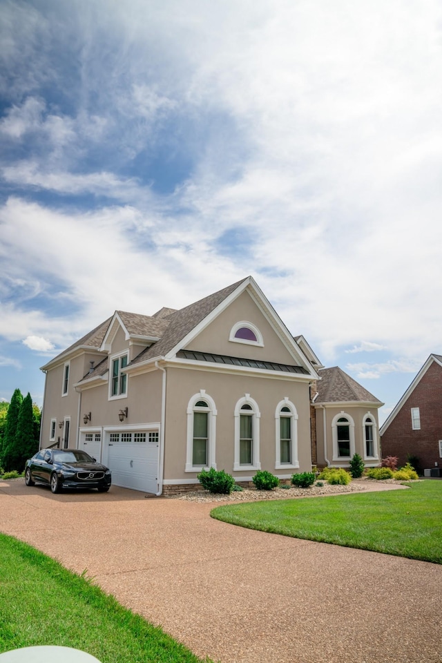 view of front of house featuring a garage